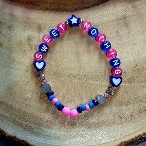 5 for $20 Taylor Swift Handmade Friendship Beaded Bracelet
“Sweet Nothing”